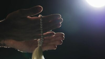 Bacaan Doa Mustajab Bulan Rajab Dalam Arab, Latin dan Artinya