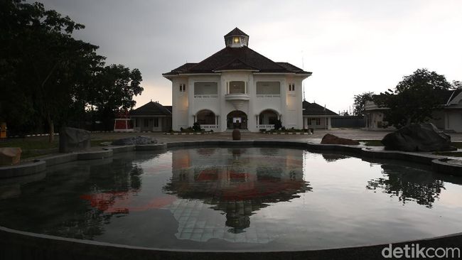 Ngeri-Ngeri Sedap! 8 Tempat Angker di Bekasi Ini Siap Uji Nyali Kamu