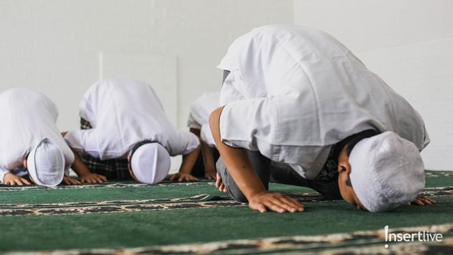 Cegah Penyakit di Musim Hujan Ramadan, Masjid Diimbau Terapkan Protokol Kebersiha