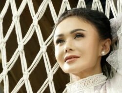 Awet Muda di Usia 50-an: Yuni Shara Bongkar Rahasia Perawatannya Awet Muda di Usia 50-an: Yuni Shara Bongkar Rahasia Perawatannya