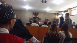 Alasan Tidak Jelas, Sidang Tuntutan Terdakwa Penipuan Terhadap Seorang Nenek yang Dirugikan 2,3 Miliar dan 2 Sertifikat Rumah Ditunda sudah 2 Kali