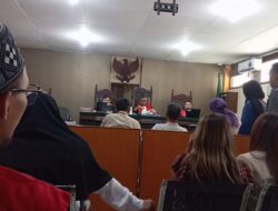 Alasan Tidak Jelas, Sidang Tuntutan Terdakwa Penipuan Terhadap Seorang Nenek yang Dirugikan 2,3 Miliar dan 2 Sertifikat Rumah Ditunda sudah 2 Kali