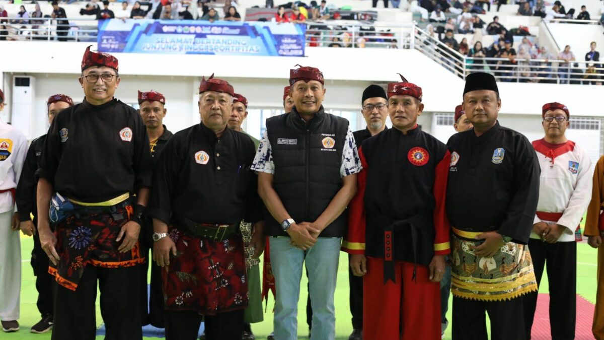 Diangkat Menjadi Pendekar IPSI Kota Malang; Walikota Wahyu Hidayat Apresiasi Pengembangan Pencak Silat Kota Malang
