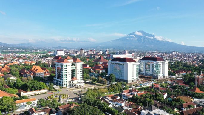 Kesempatan Karier di Universitas Negeri Malang, Rekrutmen Laboran Terbuka untuk Lulusan D3 ke Atas
