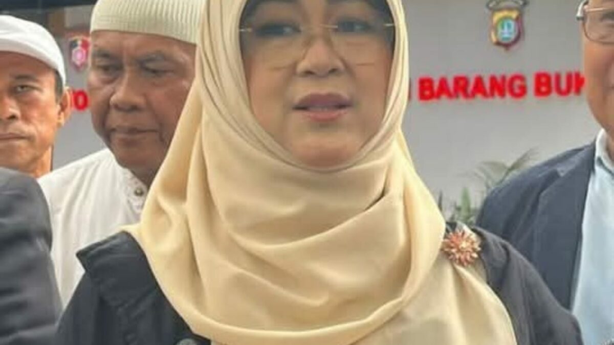 Dokter Tifa Tak Jawab Pertanyaan Penyidik Soal Ijazah Palsu Jokowi. Ini Alasannya