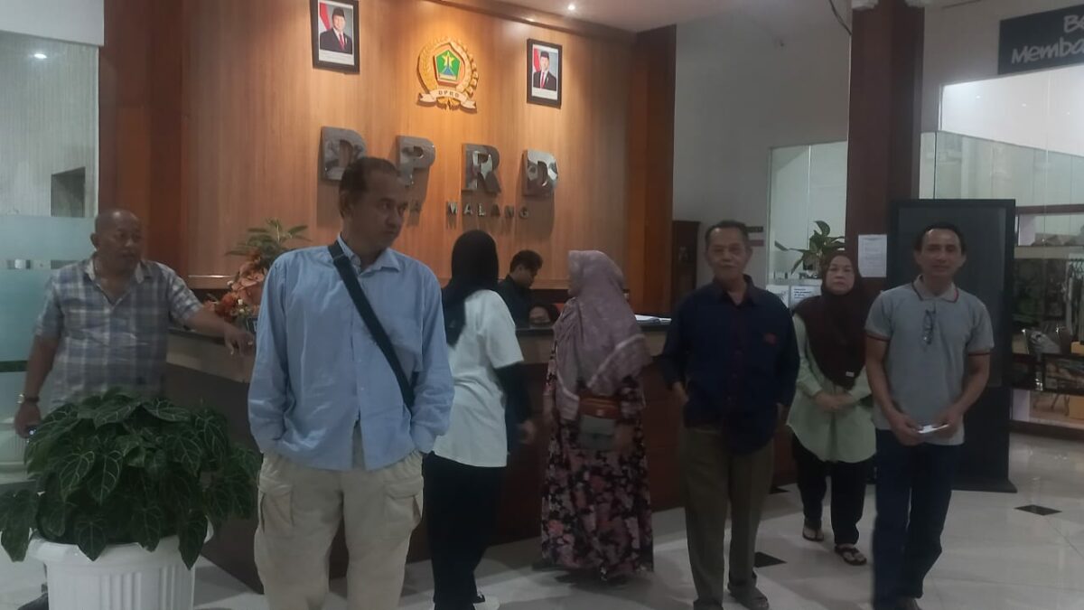 Kembali Datangi DPRD, Warga Tuntut Bisa di Mediasi dengan Korem 083/Bdj untuk Sengketa Rumah