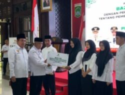 Pemkab Malang Dukung Pendidikan Karakter, 126 Mahasiswa Baru Terima Beasiswa dari BAZNAS