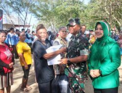 TNI dan Warga Bersatu Jaga Laut, Danrem 083/Baladhika Jaya Pimpin Kegiatan Hari Kedua di Sendang Biru