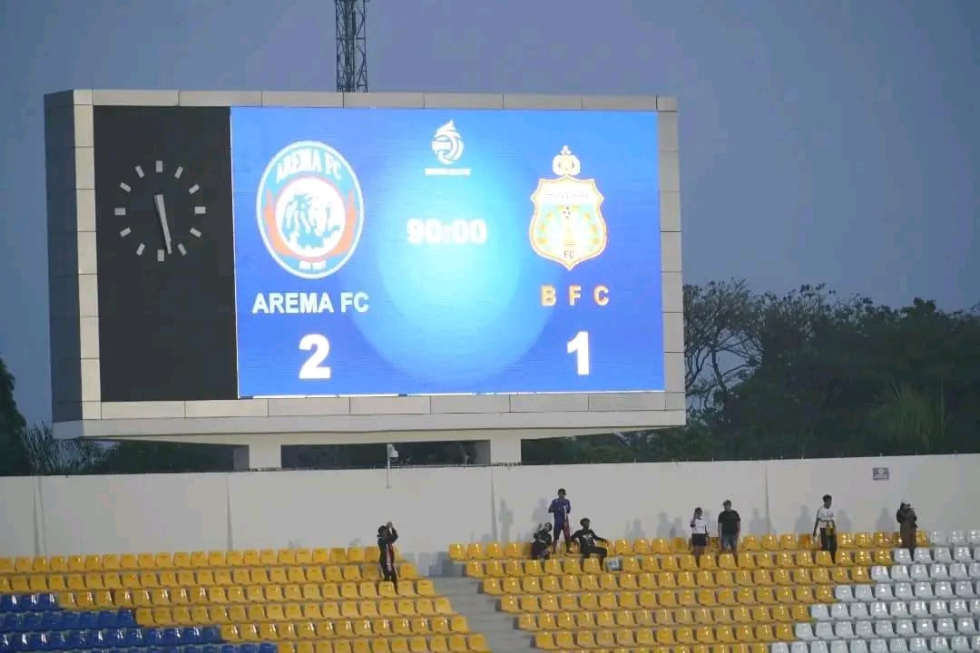 Disaksikan Belasan Ribu Penonton, Arema FC Bekuk Bhayangkara Presisi 2-1