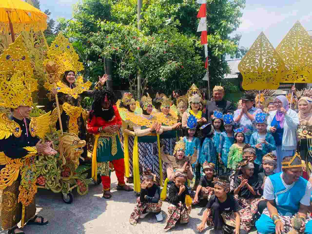 Wawali Malang Apresiasi Karnaval Ciptomulyo, Camat Sukun Tekankan Kebersamaan Warga