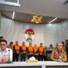 Bukti Mutu atau Bukti Setoran? Mengupas Korupsi di Balik Sertifikasi Profesi dan Usaha