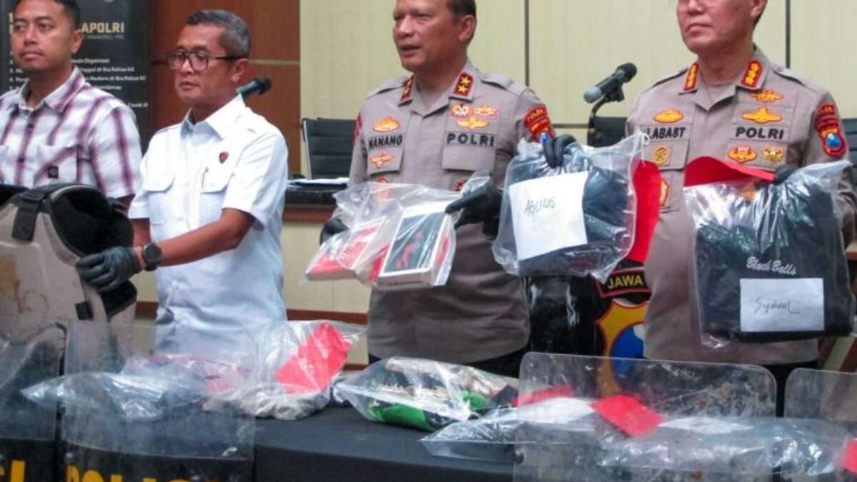 Polda Jatim Sita Buku Karl Marx hingga Che Guevara, Ahli Hukum: Tidak Bisa Jadi Bukti Tindak Pidana