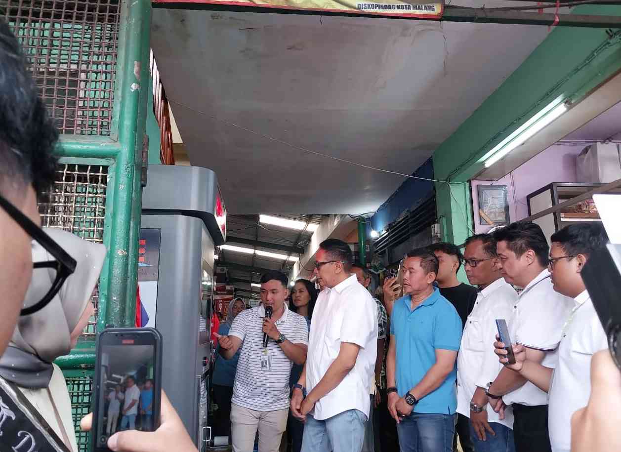 Air Minum Murah Kini Hadir di Malang, Warga Bisa Isi Galon Hanya Rp5.000 di SPAM Pasar Klojen
