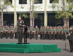 Pangdam V/Brawijaya Ajak Prajurit Bijak Bermedsos di Upacara 17-an, Danrem 083 Turut Hadir