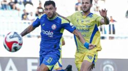 Arema Tumbang di Kandang, Persib Curi Kemenangan Dramatis Menit 90+4