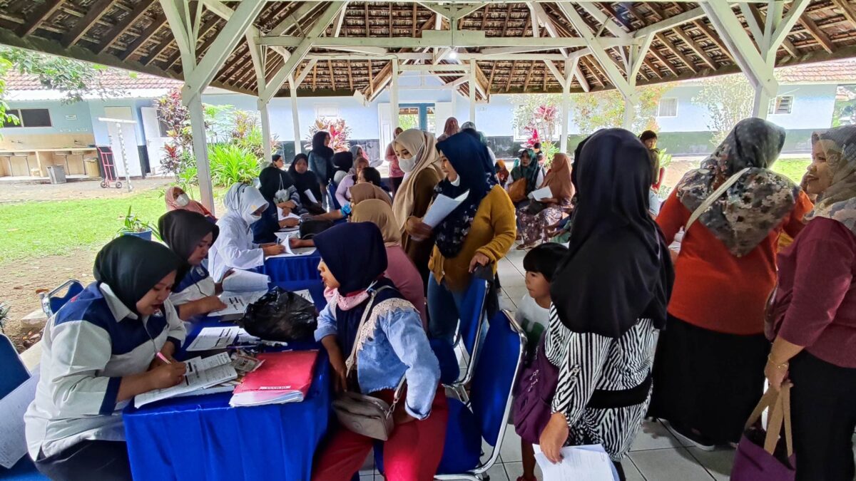 Lanud Abd Saleh Gelar Bakti Kesehatan Safari KB dalam Rangka HUT TNI ke-80