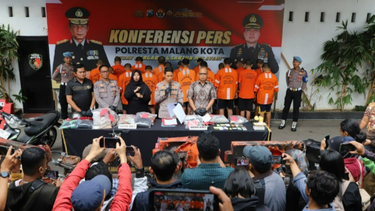 Polresta Malang Kota Ungkap 17 Pelaku Anarkis, 6 Pos Polisi Dibakar dan Mako Rusak Saat Unjuk Rasa