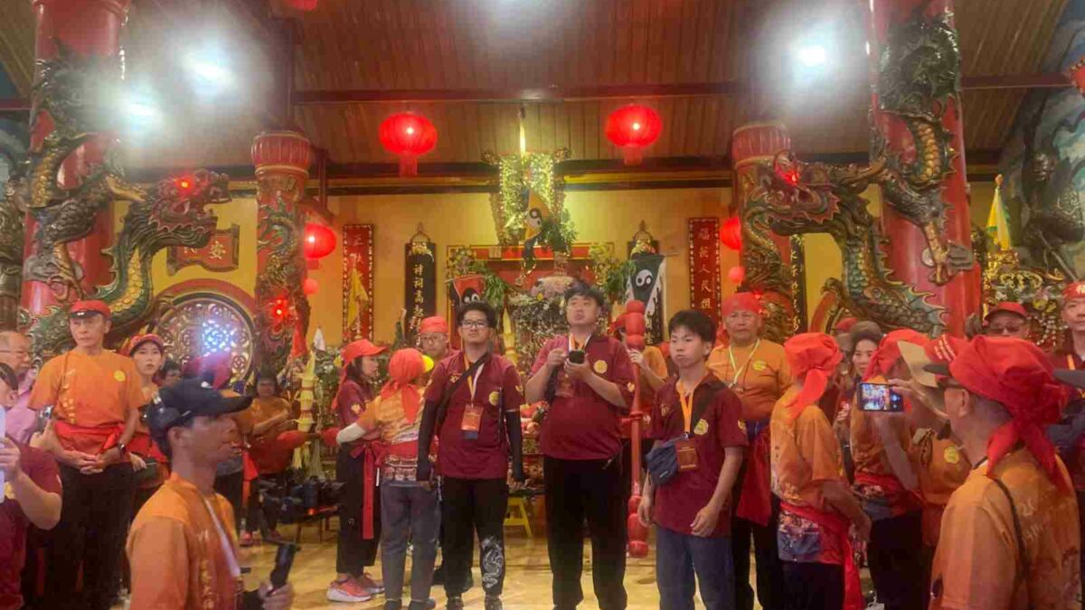 Ribuan Wisatawan Padati Perayaan 200 Tahun Kelenteng Eng An Kiong Malang dengan Kirab Budaya Berbagai Etnis