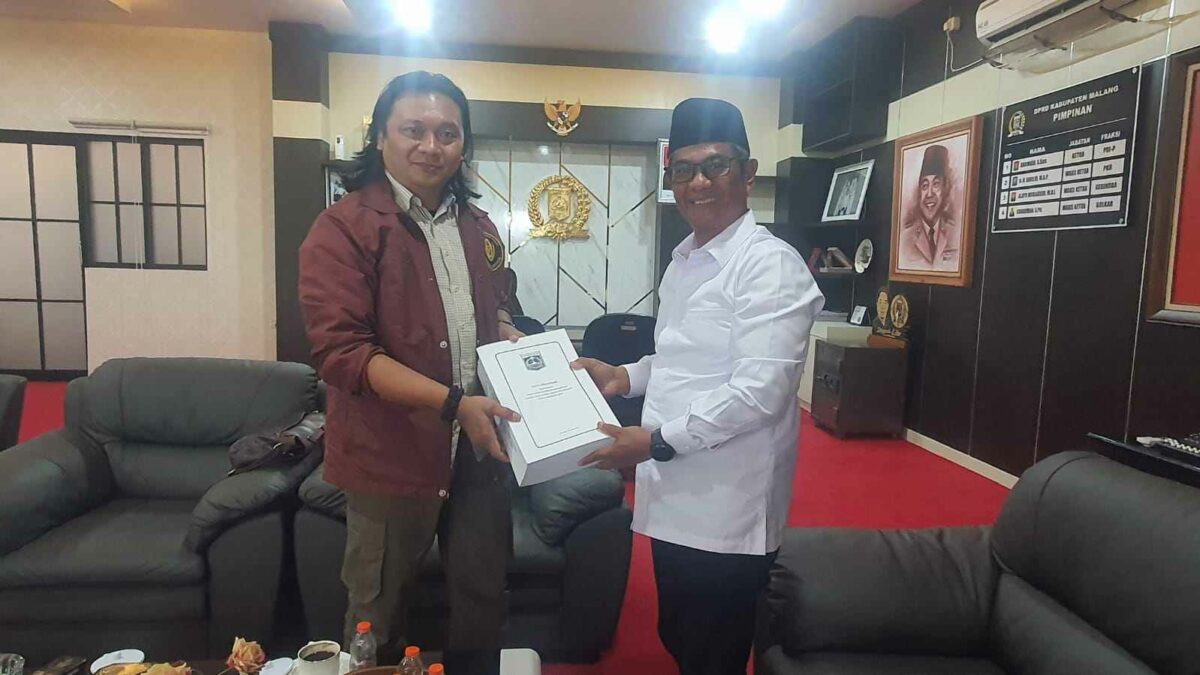 Terbaru! DPRD Serahkan Buku APBD ke LIRA, Skandal Dana BOS dan Aset Hilang Masuk Tahap Investigasi