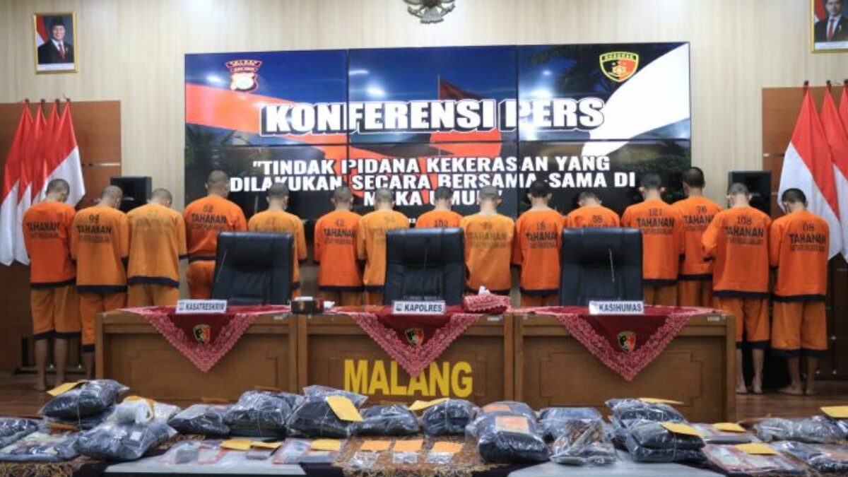 21 Pemuda Malang Jadi Tersangka Perusakan Polsek, Polisi Beberkan Motif Provokasi WhatsApp Group