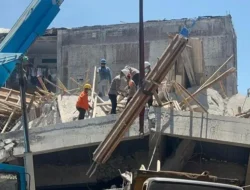 59 Santri Diduga Tertimbun Reruntuhan Ponpes Sidoarjo, Proses Evakuasi Gunakan Alat Berat