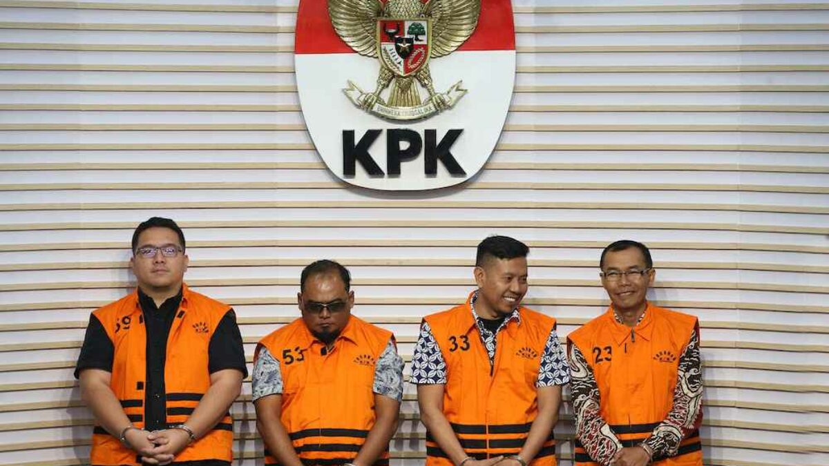 KPK Resmi Tahan 4 Tersangka Pemberi Suap Dana Hibah Jatim, Kusnadi Masih Bebas?