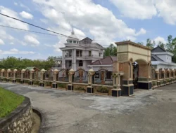 Digerebek Polda, Rumah Bak Istana Milik Kades di Bangkalan Disita dalam Kasus Narkoba