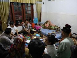 Wali Kota Malang Kunjungi Rumah Santri Korban Musibah Ponpes Al Khoziny Wali Kota Malang Kunjungi Rumah Santri Korban Musibah Ponpes Al Khoziny