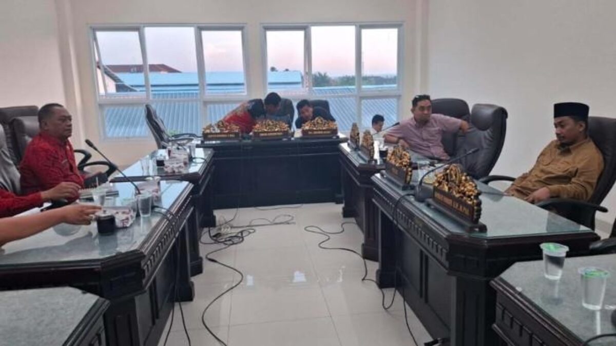 Pengadaan Tablet DPRD Sumenep Rp 500 Juta Kian Panas, Komisi I Desak Sekwan Batalkan Proyek
