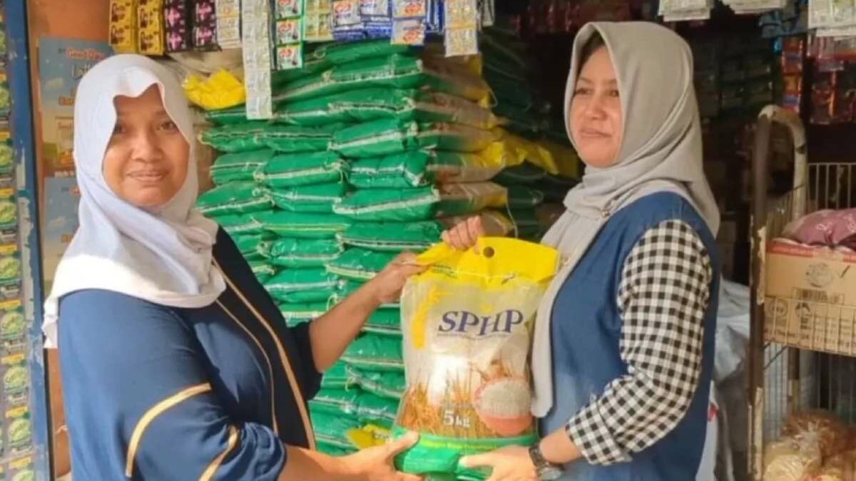 Bulog Madiun Salurkan 3.776 Ton Beras SPHP, Optimistis Tuntaskan Target Akhir Tahun