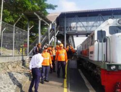 KAI Daop 8 Surabaya Pastikan Keandalan Operasional Lewat Pengecekan Lintas Stasiun Lawang hingga Wlingi KAI Daop 8 Surabaya Pastikan Keandalan Operasional Lewat Pengecekan Lintas Stasiun Lawang hingga Wlingi