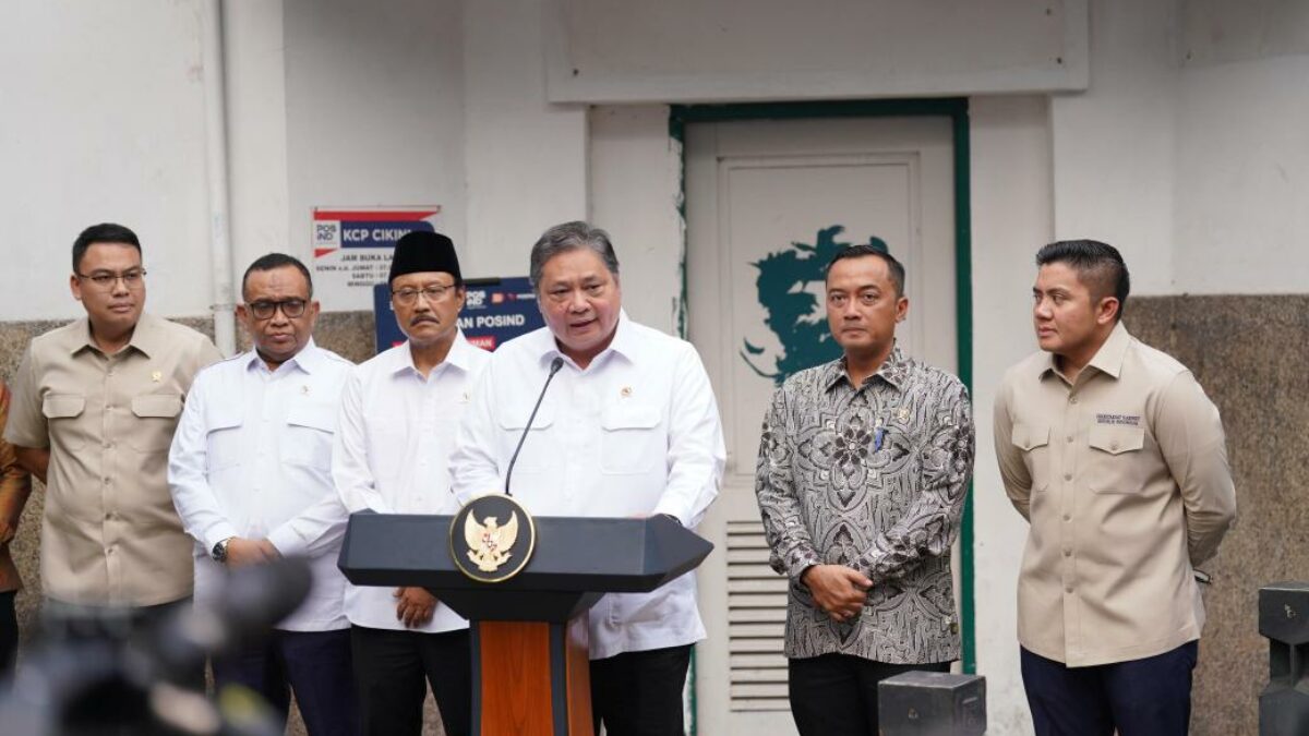 BLT Kesra Resmi Diluncurkan, 35 Juta Keluarga Dapat Rp900 Ribu dan Lulusan Baru Dapat Program Magang