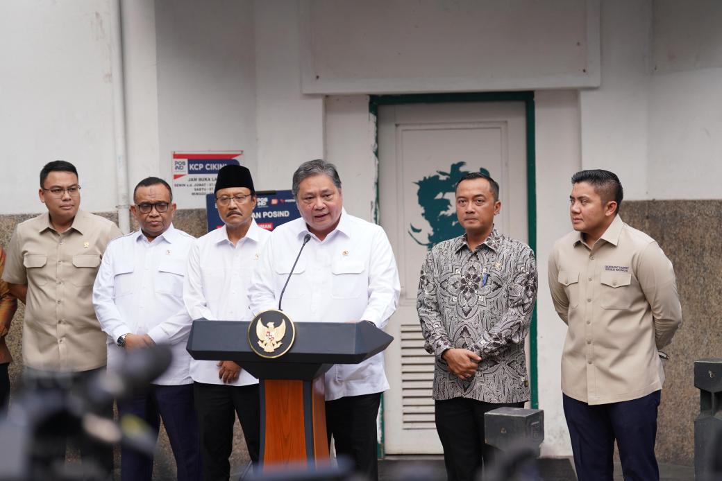 BLT Kesra Resmi Diluncurkan, 35 Juta Keluarga Dapat Rp900 Ribu dan Lulusan Baru Dapat Program Magang