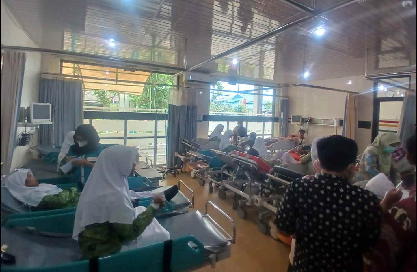 Dugaan Keracunan MBG di Kepanjen, 16 Siswa dan Dua Guru Dilarikan ke RSUD Kanjuruhan