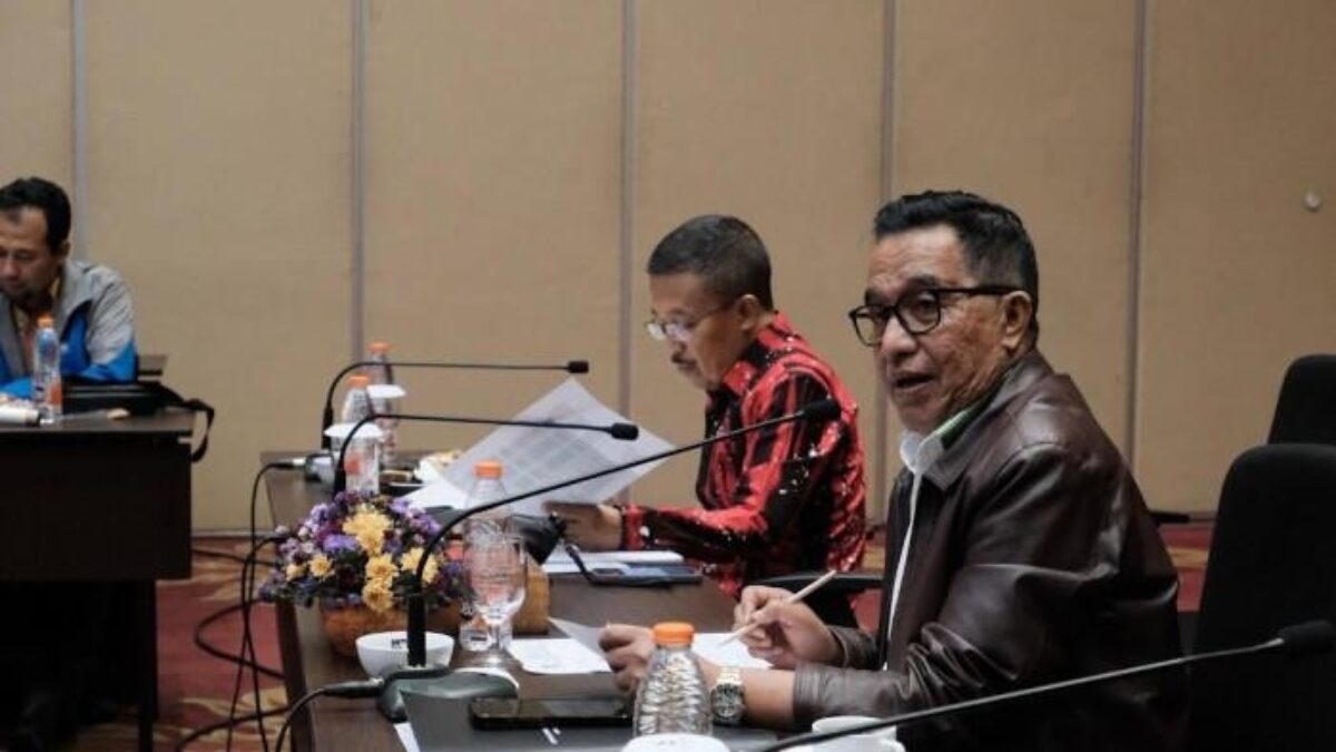 Publik Soroti DPRD Kota Batu, Bahas APBD di Hotel Kota Malang Saat Pemerintah Serukan Efisiensi Publik Soroti DPRD Kota Batu, Bahas APBD di Hotel Kota Malang Saat Pemerintah Serukan Efisiensi