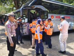 Puluhan Bus Pariwisata di Kota Batu Jalani Ramp Check Jelang Libur Natal dan Tahun Baru