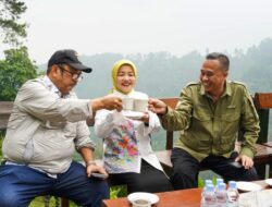 Wabup Lathifah Dampingi Menteri PPN Tinjau Kebun Kopi Benjor, Bahas Dukungan untuk Wisata dan Petani