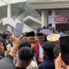 Kunjungan Menteri ESDM Bahlil Lahadalia diwarnai Isu Pertalite Bercampur Air dan Aksi Demo Mahasiswa