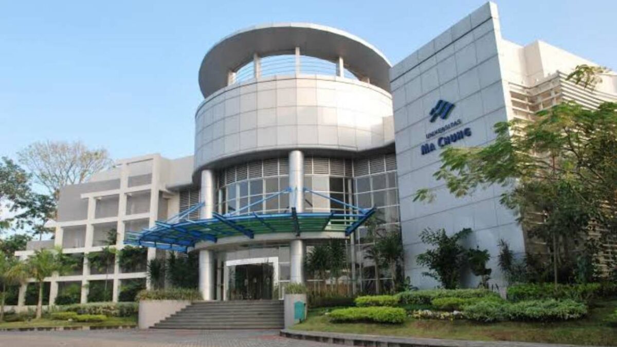 Wisuda ke-15, Universitas Ma Chung Wisuda 287 Lulusan Terbaik