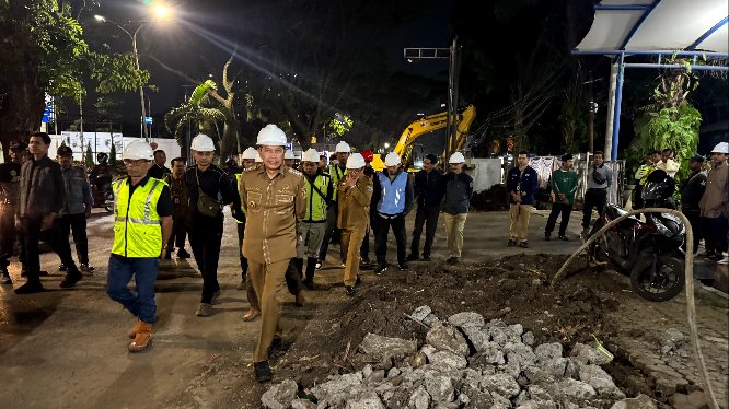 Tinjau Proyek Drainase Soetta Walikota Harapkan Ketepatan Dalam Waktu Pelaksanaan Pengerjaan