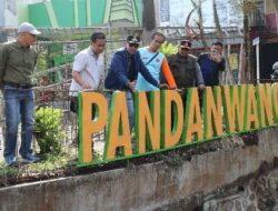 Jadi Akses Utama, Warga Tuntut Percepat Perbaikan Jembatan Sonokembang yang Ambrol Jadi Akses Utama, Warga Tuntut Percepat Perbaikan Jembatan Sonokembang yang Ambrol