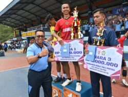 Turnamen Bola Voli Antar Satuan HUT ke-79 Pomau, Danlanud Abd Saleh Serahkan Tropi Juara