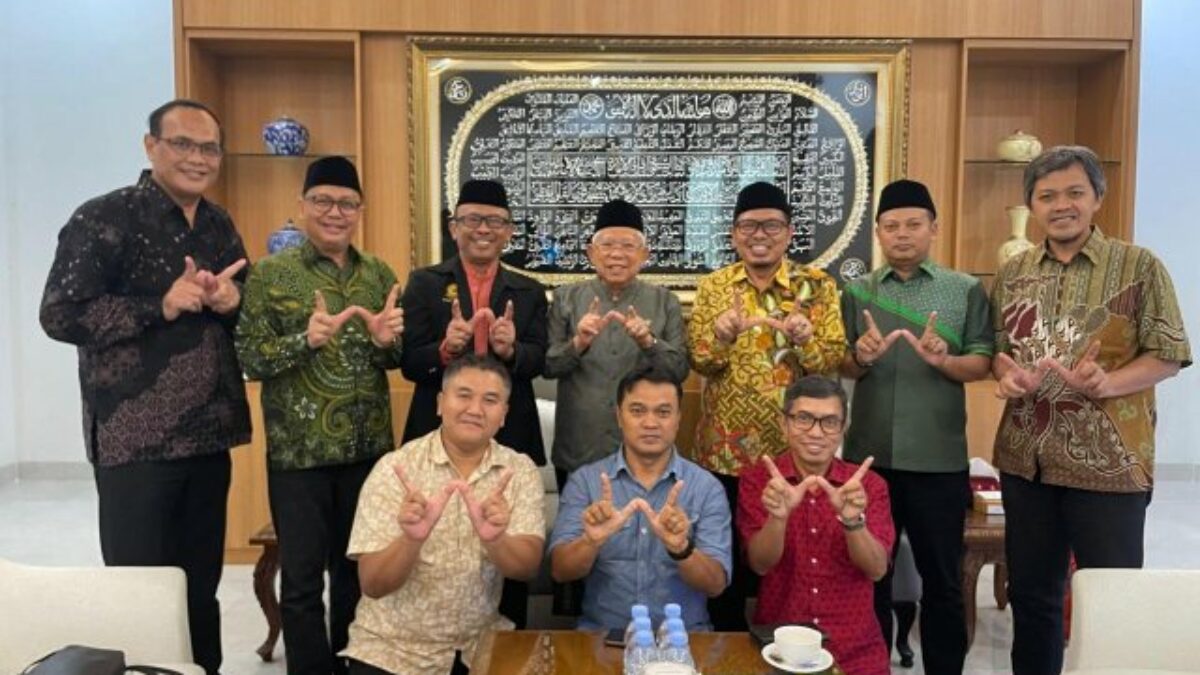 Wapres Ke-13 Ma’ruf Amin Terima Pengurus Forjukafi, Tekankan Potensi Besar Ekonomi Syariah di Indonesia