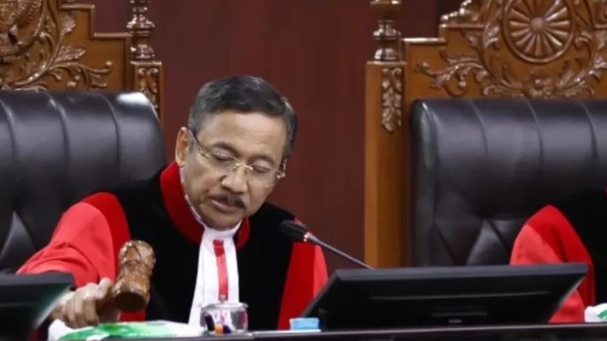 MK Putuskan Polisi Aktif Tak Boleh Rangkap Jabatan Sipil, Harus Mundur atau Pensiun