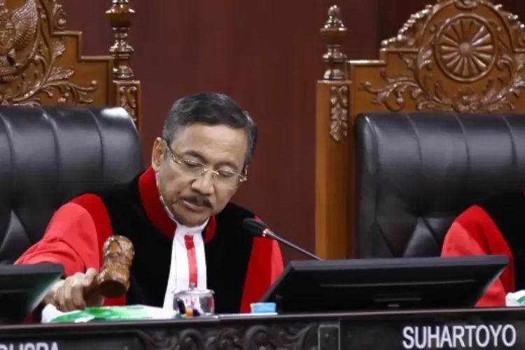 MK Putuskan Polisi Aktif Tak Boleh Rangkap Jabatan Sipil, Harus Mundur atau Pensiun