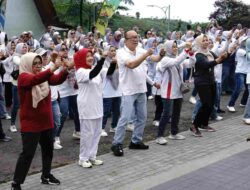 Wabup Lathifah Shohib Semangati Kader Kesehatan di Gebyar Zumba HKN ke-61 Kabupaten Malang
