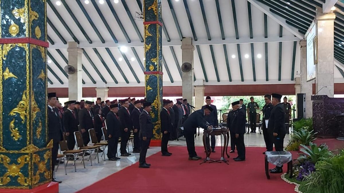 Bupati Sanusi Lantik 15 JPTP dan Tegaskan Integritas ASN Pemkab Malang