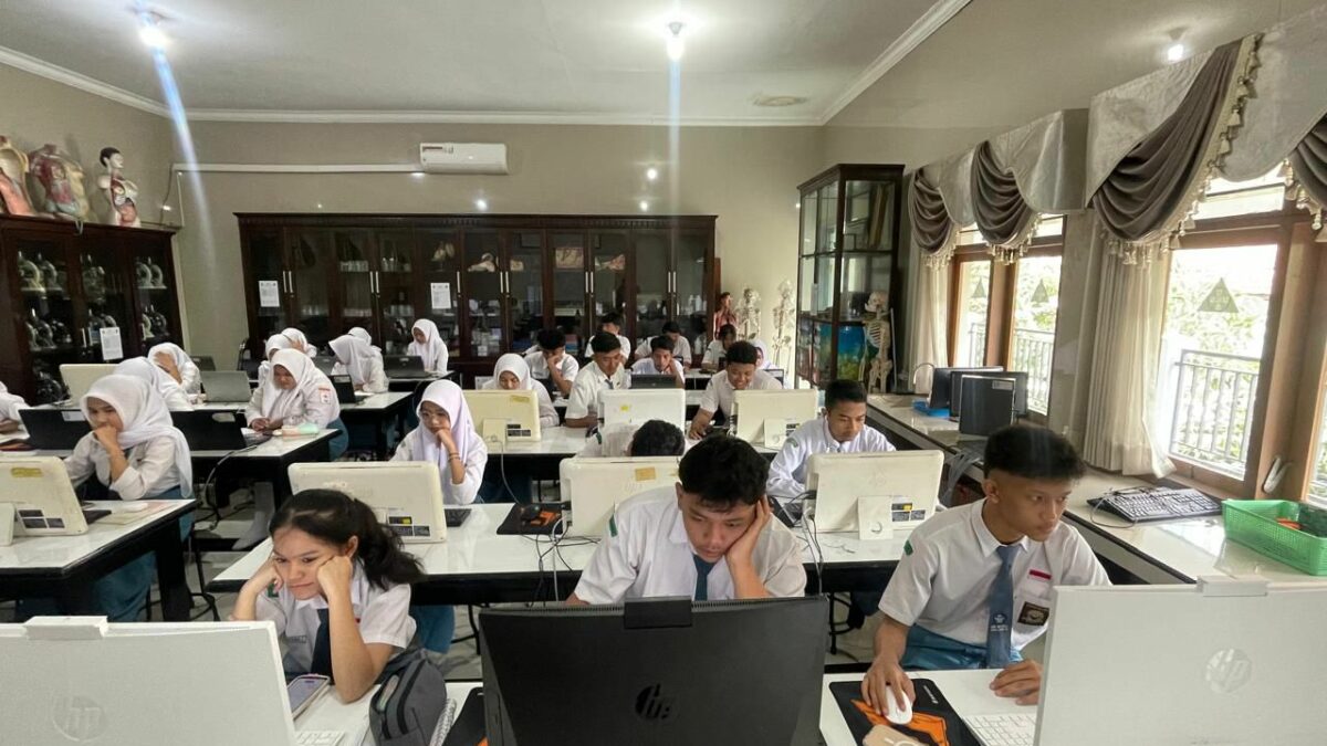 Ujian TKA di SMA Negeri 2 Kota Malang Berjalan Lancar, 339 Siswa Ikut Tanpa Kendala