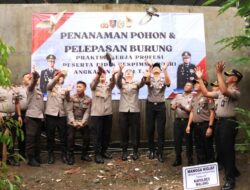 Serdik Sespimma Polri Tanam Pohon dan Lepas Ratusan Burung di Polres Malang