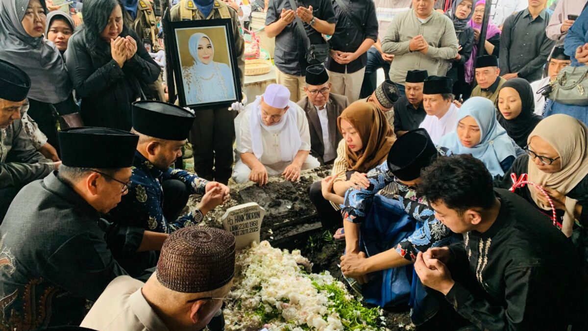 Jenazah Istri Wali Kota Malang, Hanik Andriani Wahyu Hidayat, Disalatkan di Masjid Besar Quba
